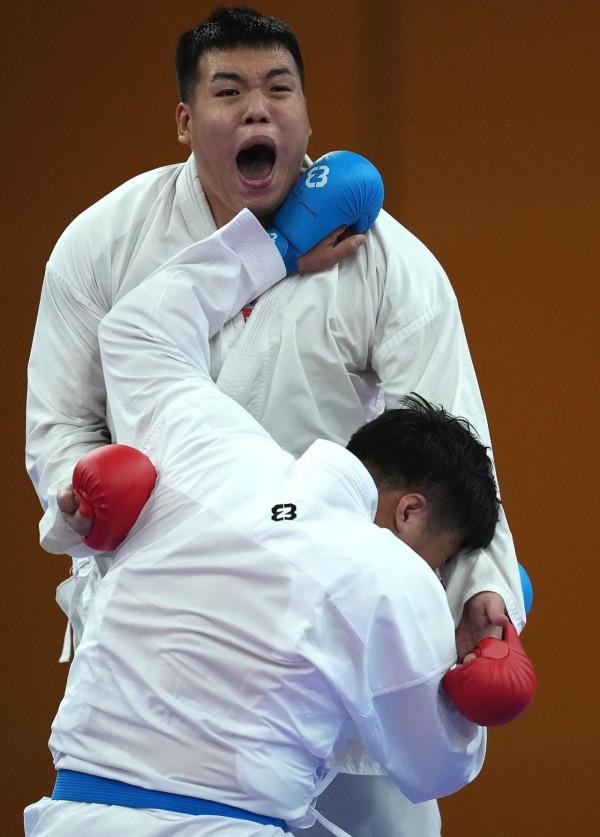 空手道——男子75公斤以上級決賽:劉帥奪冠 空手道——男子75公斤以上級決賽:劉帥奪冠