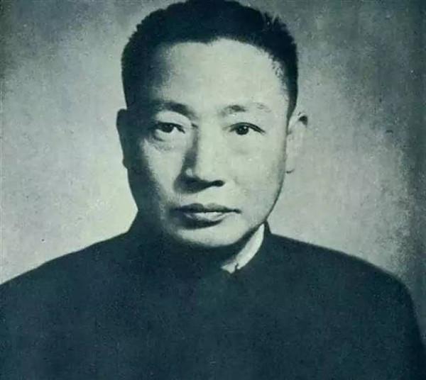 戴笠墓地：七個老農挖了一星期才挖開，屍身被丟棄於小水塘