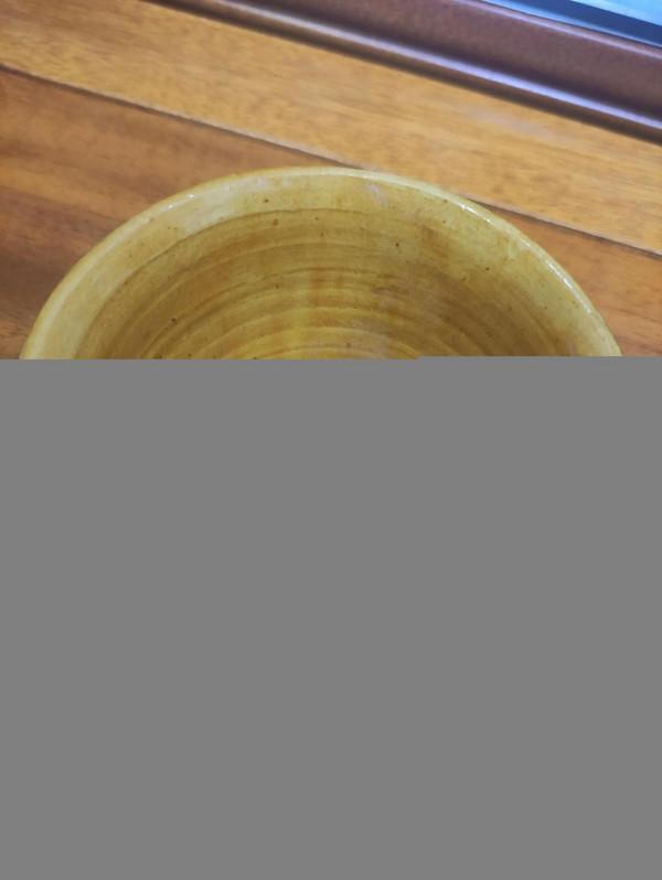 北齊山西窯綠釉貼沙滿釉盞（公元570年）