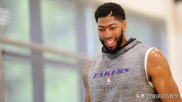 網友痛批戴維斯不參加訓練！濃眉，究竟怎麼了？