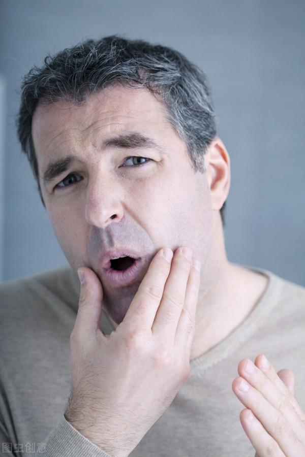 為什麼秋天一到，洗完澡身上就起皮？