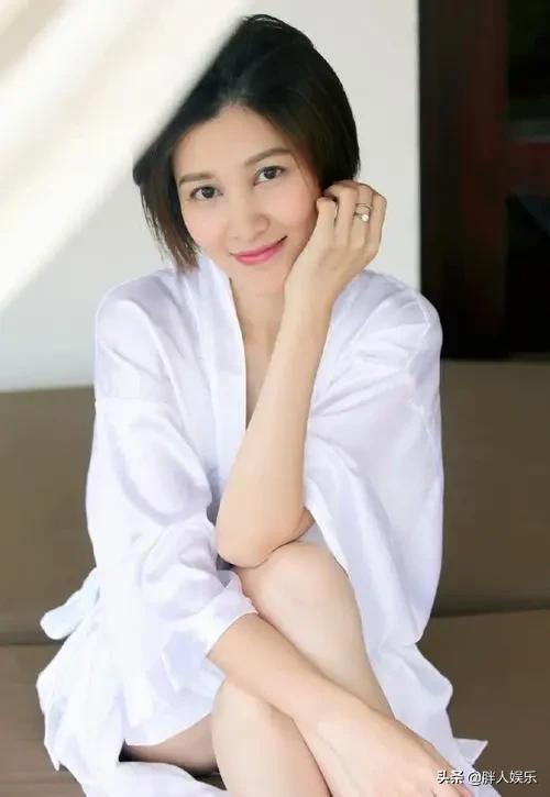 愛了王麗坤8年卻分手，喬振宇轉身娶了王倩一，原因可能是這個