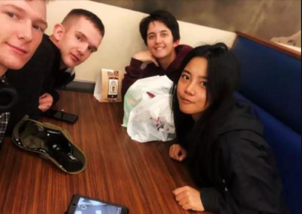 深圳女孩為美國綠卡,在美國當兵7年,還鼓勵中國人來美國當兵 深圳女孩為美國綠卡,在美國當兵7年,還鼓勵中國人來美國當兵