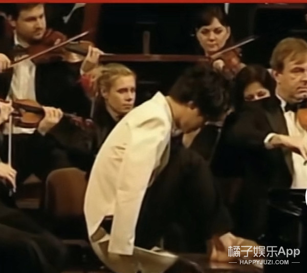 還記得《中國達人秀》的冠軍劉偉嗎？還和童瑤演了電影？