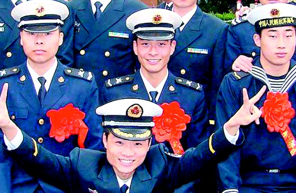 兵哥哥從火海救44人，身體燒傷90%，住院期間收穫愛情，結局圓滿