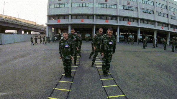 關注|新兵體能訓練,這個大隊有妙招 關注|新兵體能訓練,這個大隊有妙招