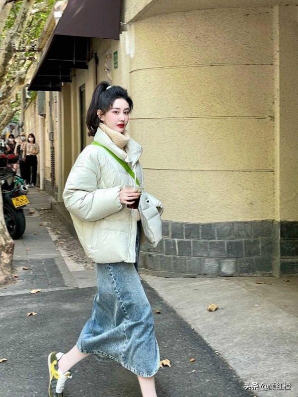 今年火了一種單品叫“復古牛仔裙”，簡約日常又百搭，照穿準沒錯