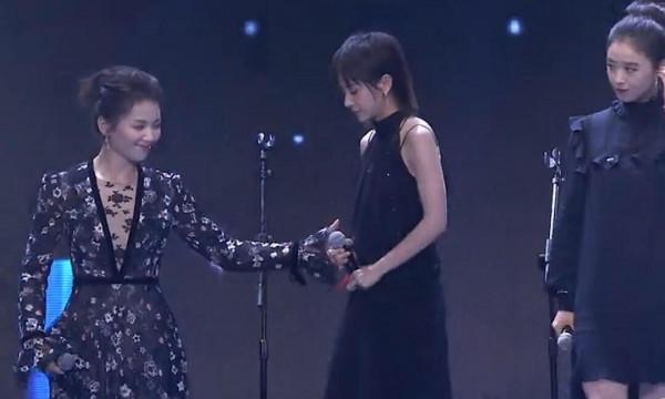 人前好閨蜜，人後是死敵？這6對“明星姐妹花”，永遠不會和好