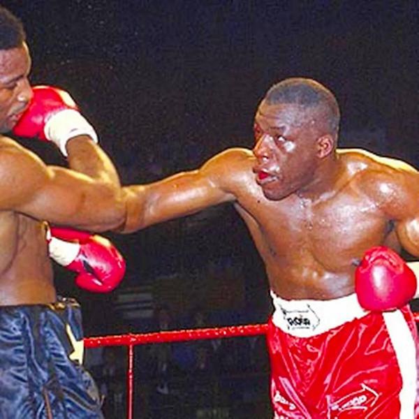 35戰全勝拳王,卻成了劉易斯的墊腳石!劉易斯vs加里·梅森 35戰全勝拳王,卻成了劉易斯的墊腳石!劉易斯vs加里·梅森