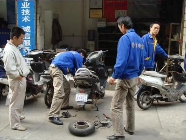 這才是電動車費電跑不遠的原因，修車的一般不說，師傅今天告訴你