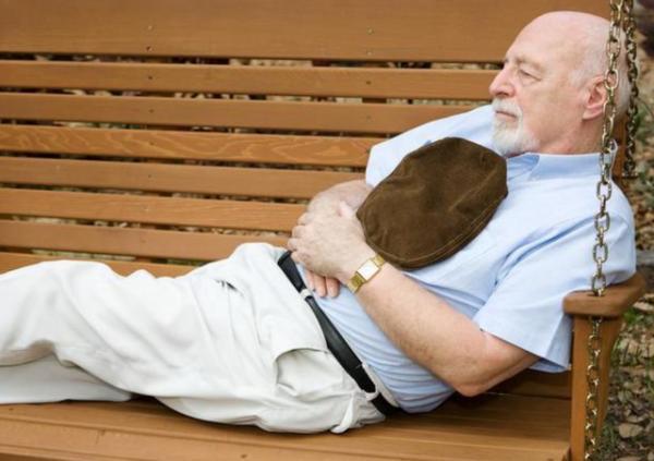 人過60以後,走路快的人與走路慢的人,哪種更健康呢?建議瞭解下 人過60以後,走路快的人與走路慢的人,哪種更健康呢?建議瞭解下