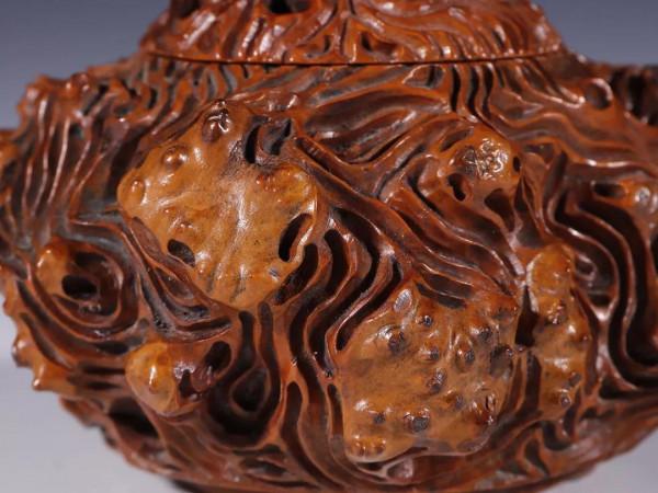 舊藏「黃楊木鑲壽山石鈕 香薰擺件」規格長10.5寬10高9.1內徑5.2cm