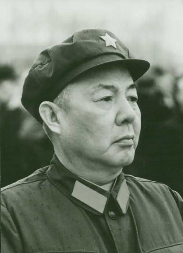 開國上將女兒嫁給貧下中農出身的幹部,上將:真是門當戶對 開國上將女兒嫁給貧下中農出身的幹部,上將:真是門當戶對