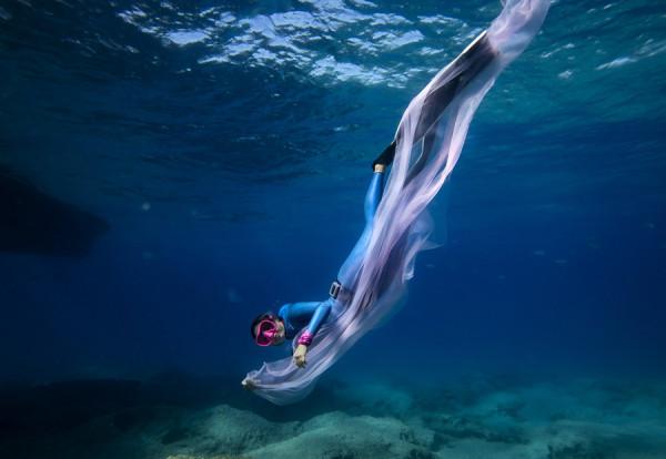 土耳其女潛水員進行潛水訓練 目標打破世界紀錄