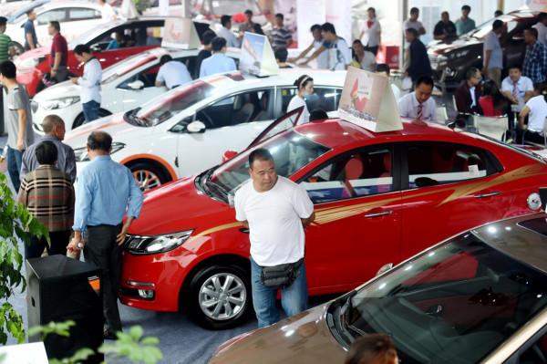 缺芯、漲價、客流下滑,今年車市還有“金九銀十”嗎? 缺芯、漲價、客流下滑,今年車市還有“金九銀十”嗎?