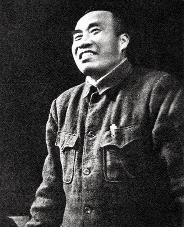 1954年,毛主席為什麼要決策成立新疆生產建設兵團? 1954年,毛主席為什麼要決策成立新疆生產建設兵團?