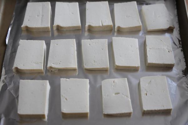 冬天要多吃豆腐，試試這個做法，比紅燒簡單，比麻辣更過癮