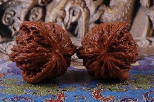 文玩刷的越勤，包漿越快？錯了