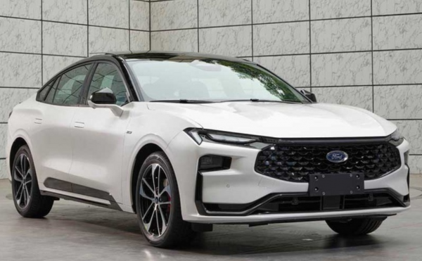 福克斯換裝四缸機，全新蒙迪歐軸距超凱美瑞，福特今年上四款新車