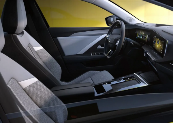 高爾夫？福克斯？這種車我第一個想起它