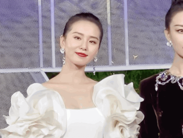 都說維族的女明星漂亮,現在來看看回族的明星,一個比一個漂亮 都說維族的女明星漂亮,現在來看看回族的明星,一個比一個漂亮