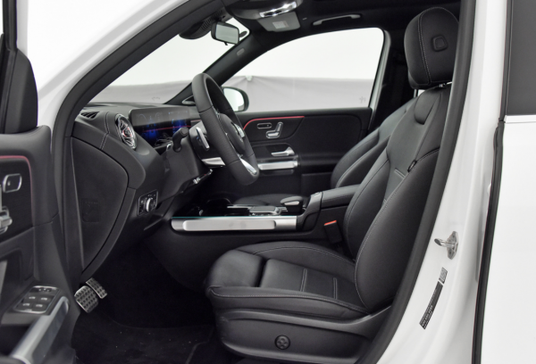 賓士EQB、雷克薩斯UX新能源和沃爾沃XC40新能源，誰更值得選？