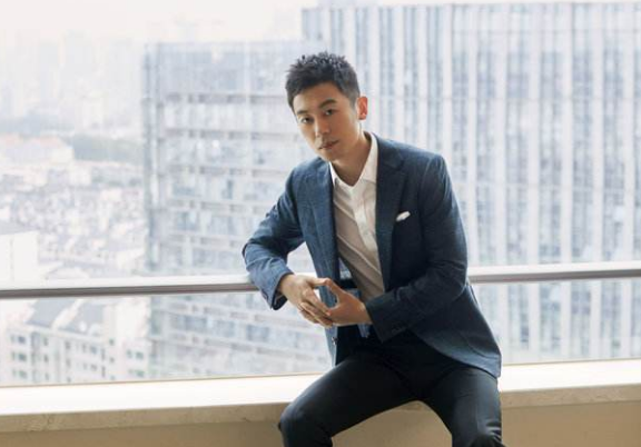 已有家庭還不自律?這8位已婚明星,真是一個比一個沒分寸 已有家庭還不自律?這8位已婚明星,真是一個比一個沒分寸