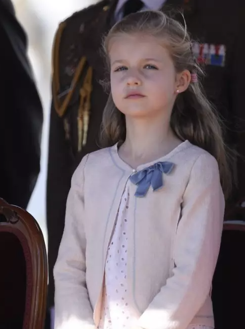 馬來西亞10歲公主：包子臉大眼睛嘟嘴好可愛，比夏洛特還討人喜歡