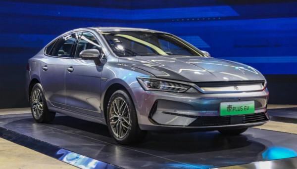 一文聊聊新能源汽車的分類，特斯拉蔚來理想到底是個啥