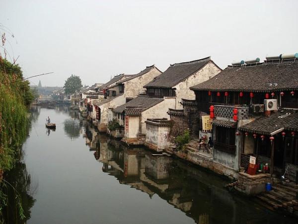 一個人的水鄉行：西塘，夜色裡的邂逅