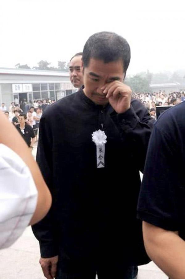 知名演員李丁:去世11年後兒子早逝,與妻子相伴57年的愛讓人淚目 知名演員李丁:去世11年後兒子早逝,與妻子相伴57年的愛讓人淚目