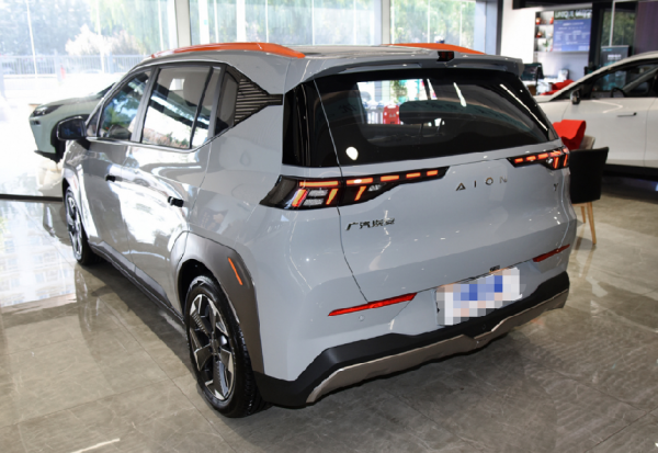 這三款純電車，滿電能跑500公里以上，通勤“電量焦慮”出現少