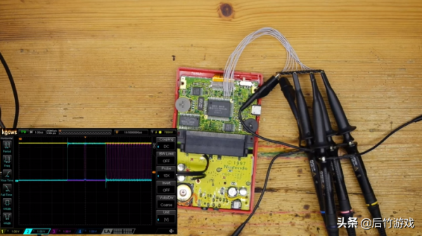 油管達人將GB掌機改裝成十屏版，可流暢執行