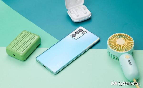 盤點四款中端機型：vivo、榮耀、紅米、OPPO在同一平臺實現差異化