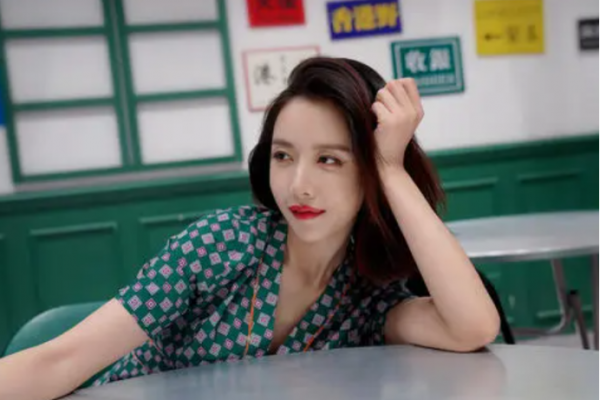 票房低、口碑差，出道16年的潘時七，為何一直捧不火？