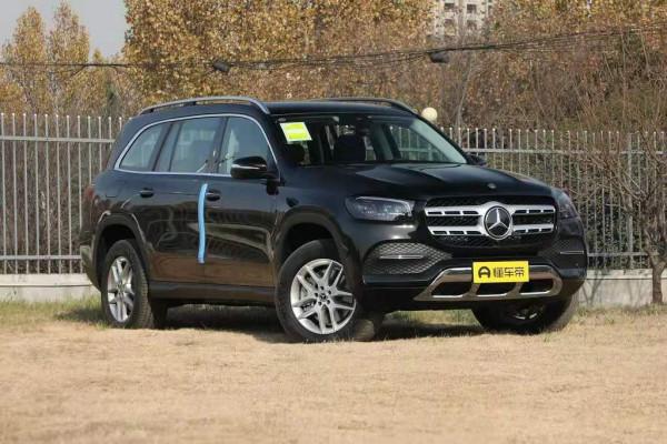 車身尺寸或超賓利添越，入門搭3.0T動力，疑似奧迪Q9現身國內