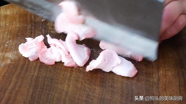 土豆這樣做太下飯了，鮮美入味，比肉還受歡迎，半鍋米飯不夠吃