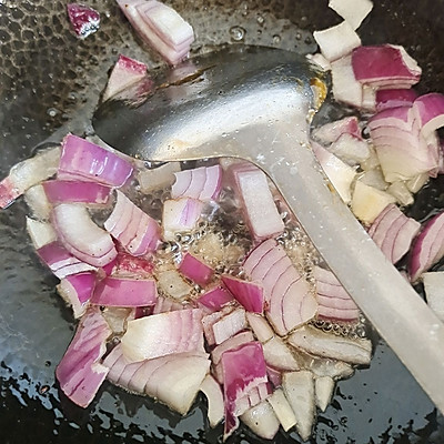 好吃到舔盤的涼拌藕，吃一次就上癮