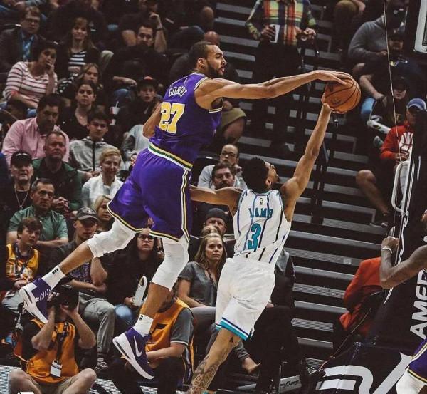 驚喜滿滿!莫蘭特、喬治領銜,新賽季五項資料排名前10的球員一覽 驚喜滿滿!莫蘭特、喬治領銜,新賽季五項資料排名前10的球員一覽