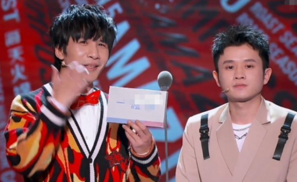 央視春晚彩排路透曝光,賈玲張小斐包裹嚴實,王勉首受邀說脫口秀 央視春晚彩排路透曝光,賈玲張小斐包裹嚴實,王勉首受邀說脫口秀