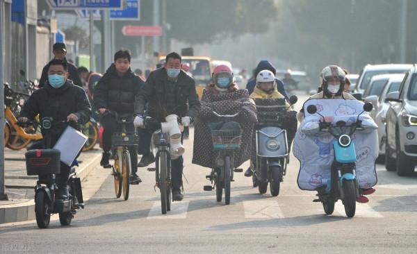 冬季如何預防肺心病加重？