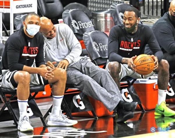 跟隊記者：戈登是火箭巴哈馬集訓團隊的一員 沃爾則沒有參加