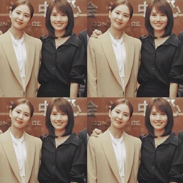 33歲劉詩詩同框43歲袁泉,兩人美貌不分勝負,袁泉氣場超強大 33歲劉詩詩同框43歲袁泉,兩人美貌不分勝負,袁泉氣場超強大