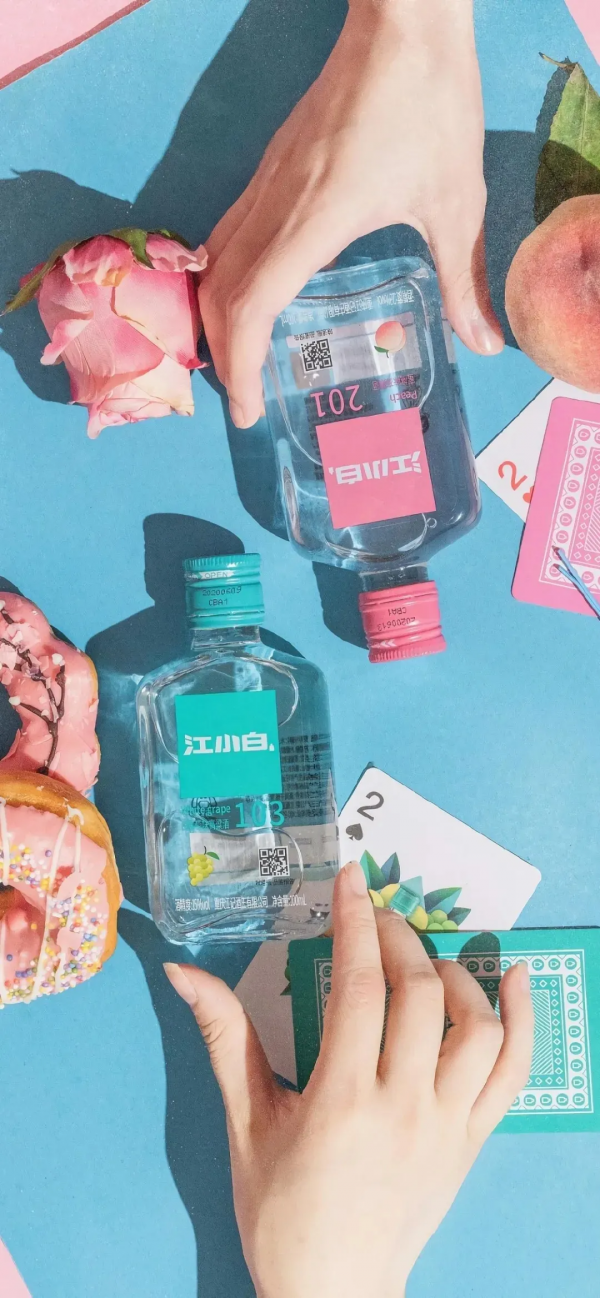 桌布：今天的桌布很好看