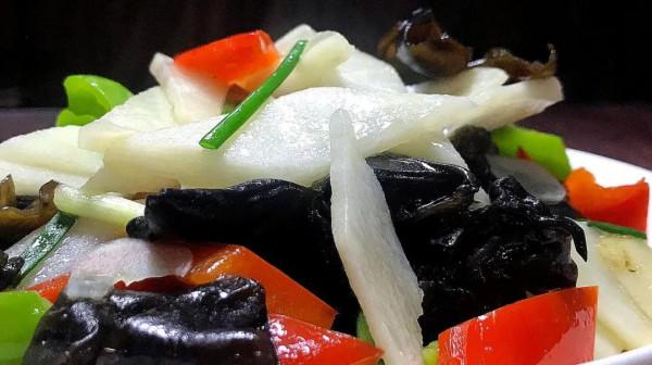 這些素菜看似健康，其實愛“吸油”，每吃一口都在讓你長胖！