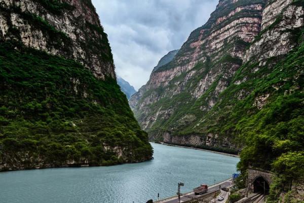 四川冷門峽谷景區，面積不大卻很深，峭壁奇景眾多，名氣卻不大