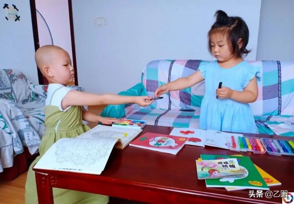 母親車禍離世，兩個女兒患重病，父親車禍，男子活成現實版的富貴