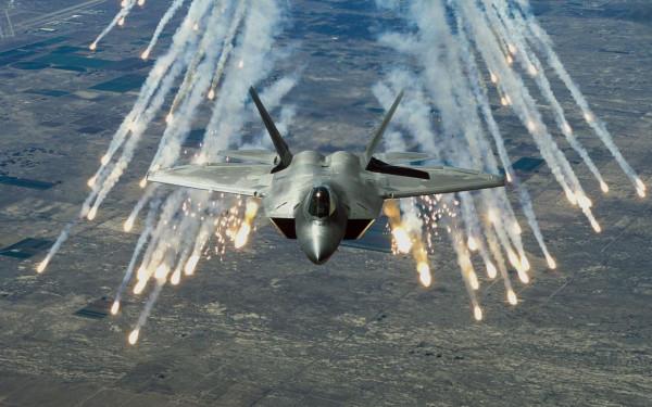 盤點世界十大最強戰鬥機，蘇-57勉強上榜，殲-20名列第二