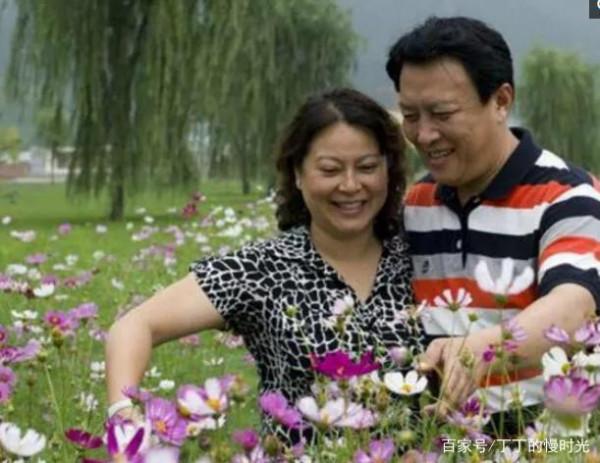 唐國強情事：前妻大年三十自殺身亡，生前留下遺言