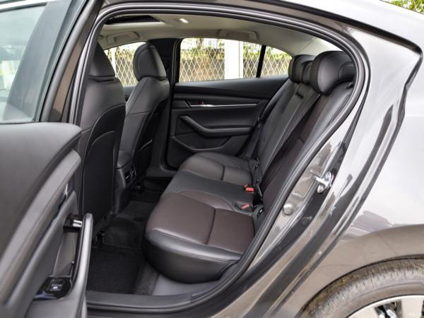 馬自達3 昂克賽拉：低油耗高效能合資家轎